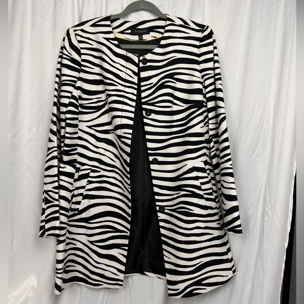 Talbots round neck zebra print longline jacket. Size 10. NWT.